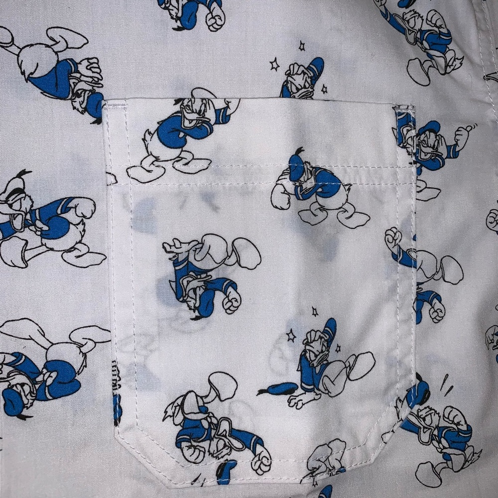 DISNEY Donald Duck S/S Button Front Down Shirt - Picture 3 of 4